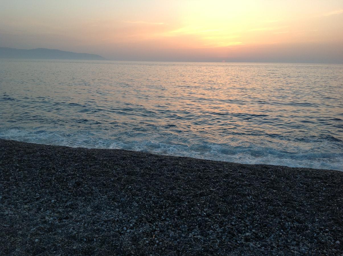 Le Casette Di Ponente Milazzo Exterior foto